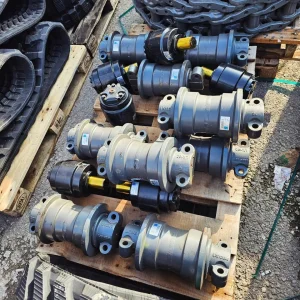 Donje i gornje rolne za bagere SUMITOMO CASE JCB KOBELCO