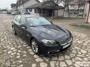 BMW 525