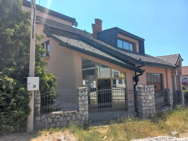 Poslovni prostor izdavanje 115 m2, Aerodrom