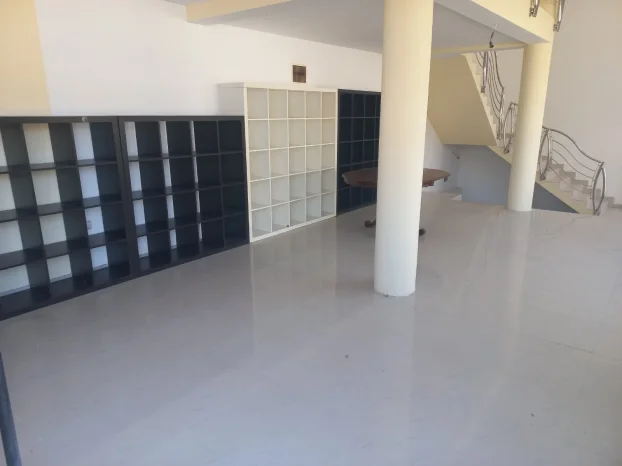 Poslovni prostor izdavanje 115 m2, Aerodrom