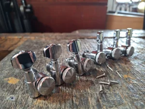 Harley Benton Locking Tuners 3R/3L Na Komad-Čivije - ZAMENA