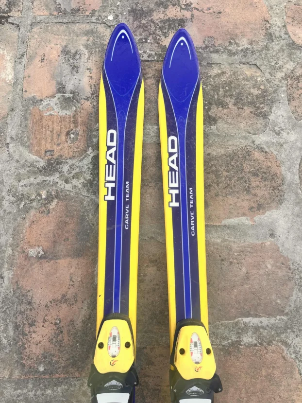 Skije i štapovi