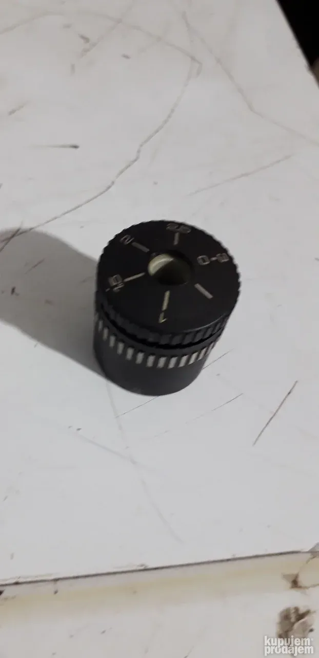 Teg za gramofon Dual