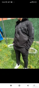 Nike tech fleece trenerka Crna