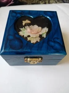 Drvena kutija za nakit