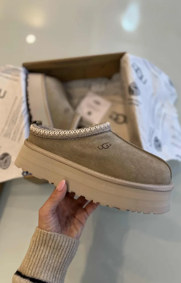 NOVO UGG Tazz, UltraMiniPlatform AKCIJA!