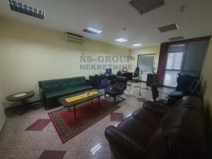 Centar ! Retko u ponudi ! -91m2