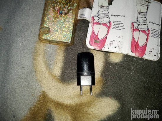 HTC punjač i 2 maske za telefon