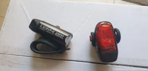 Lezyne 400XL vrhusnko led svetlo kao novo
