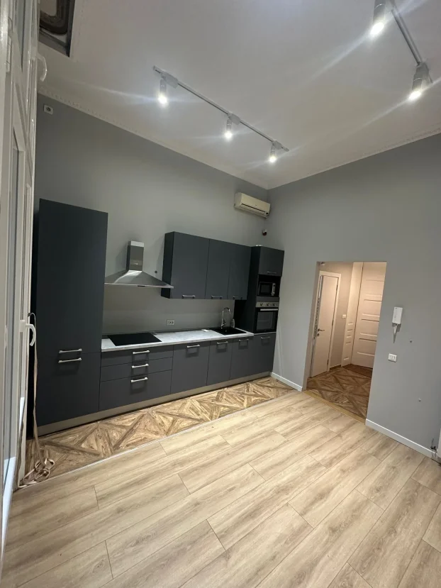 Francuska, Trg Republike, 1.0 jednosoban, 44 m²