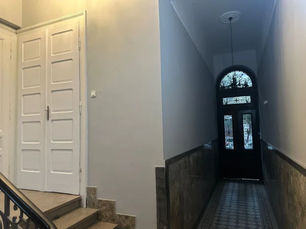 Francuska, Trg Republike, 1.0 jednosoban, 44 m²