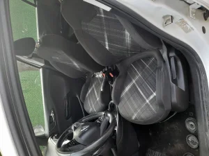 Sedista Opel Korsa E 5 vrata/Komplet sedista za Korsu E
