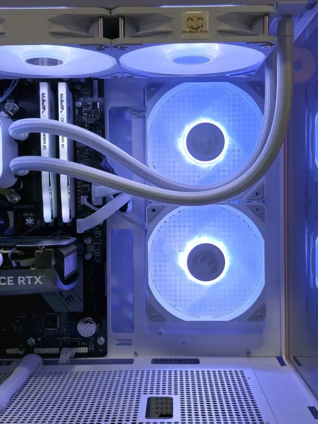 Ryzen 7 7800X3D RTX 4070 B650 32GB 1TB - SM039PC