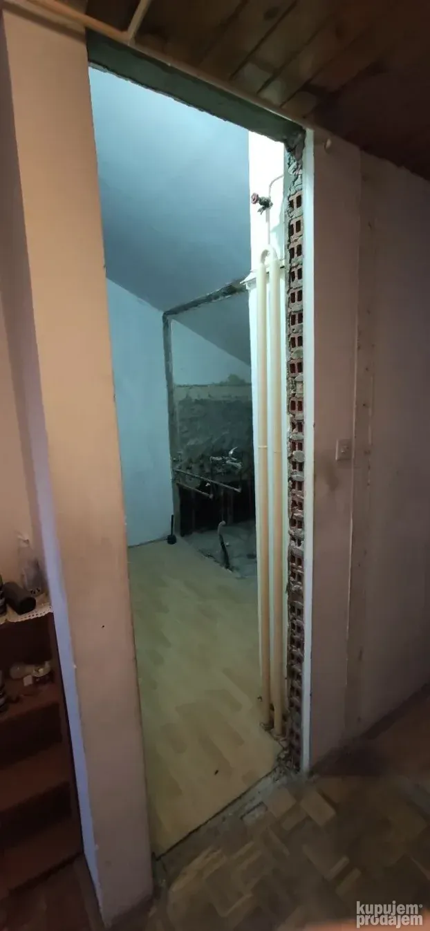 Rušenje kupatila sa odvozom suta na deponiju