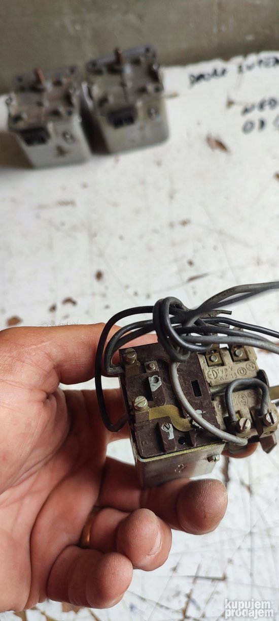 prekidac za paljenej od pecenjare sa raznjem