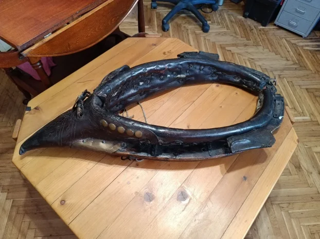 Am, ham ili komat za konje, okovratnik