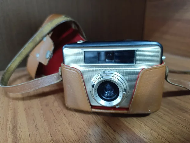 Camera Analog Pentacon Penti 1 Gold - KupujemProdajem
