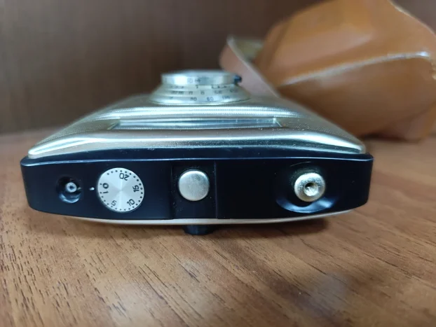Camera Analog Pentacon Penti 1 Gold - KupujemProdajem