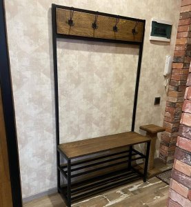 Uredjenje predsoblja Drvo&metal