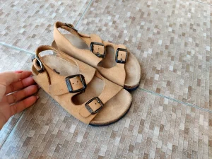 Grubin kozne sandale broj 31 realno 29 30