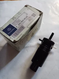 Pumpa za pranje stakla Mercedes A B GLA klase CLA