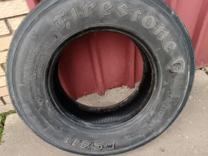 Firestone 245/70 17.5