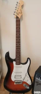 SQUIER fender Stratocaster,Fender Frontman 15g U setu