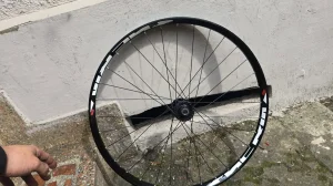 27.5 15x110 prednji disk