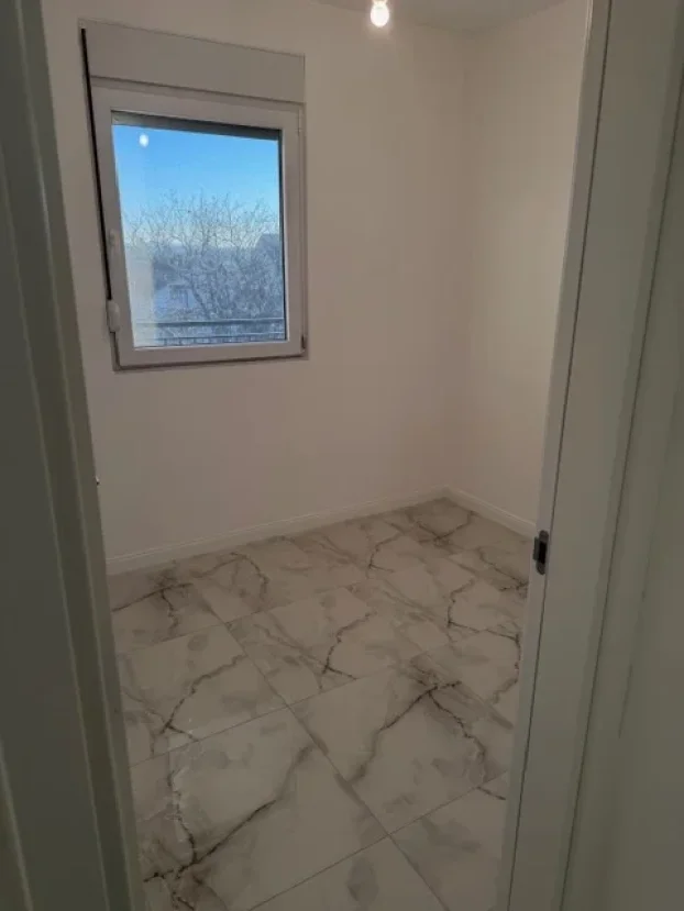 JNA 29, Borča, 2.5 dvoiposoban, 50 m²