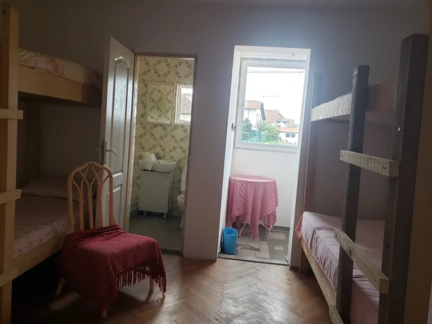 Smeštaj za radnike, Železnik, 150 m²