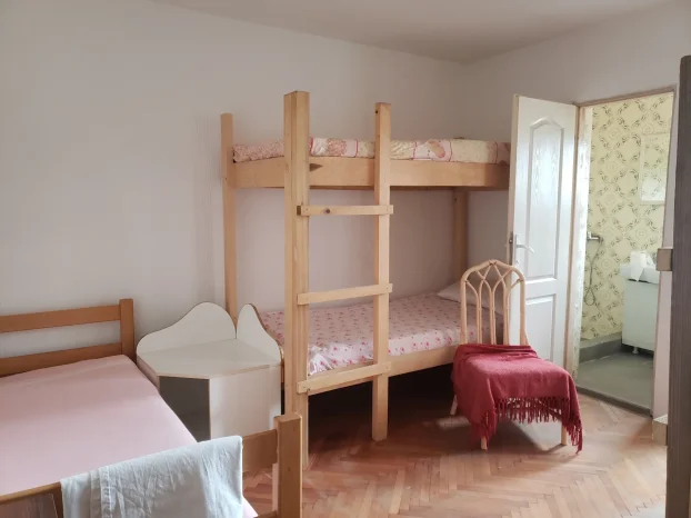 Smeštaj za radnike, Železnik, 150 m²