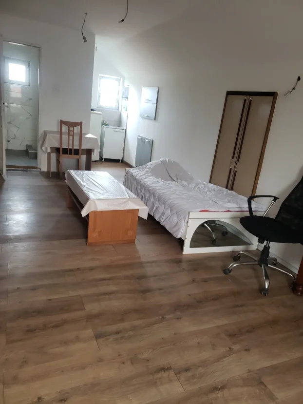 Smeštaj za radnike, Železnik, 150 m²