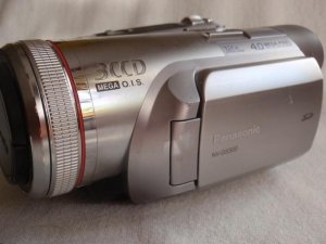 Panasonic NV-GS500 3CCD camkorder