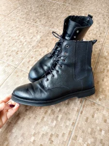 Zara cizme broj 43