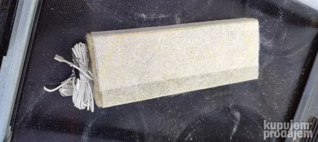 grejac mali pljosnati 230v.oko 30w.nov