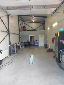 Izdavanje Hale