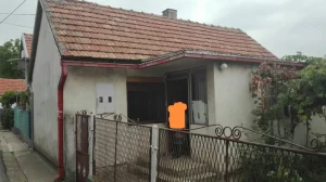 Nikole Demonje, Batajnica, 2.0 dvosobna, 50 m²