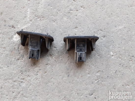 Pezo 206 karavan svetla tablica