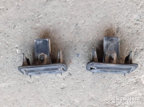 Pezo 206 karavan svetla tablica