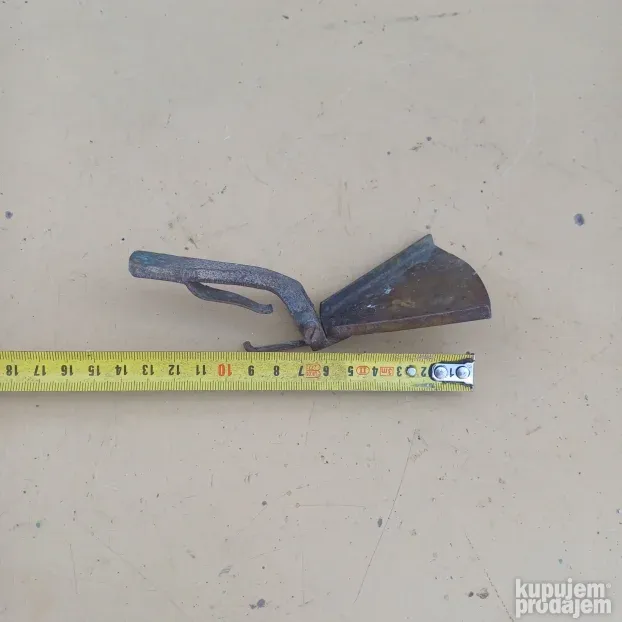 Stari mesingani raspršivač