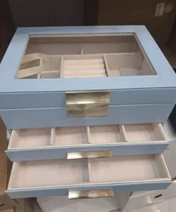 Kutija za nakit i sitnice u više boja