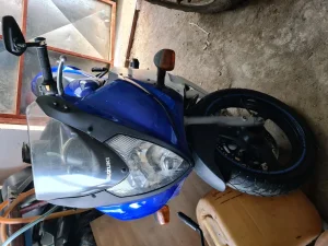 Motor Suzuki GS 500 FU