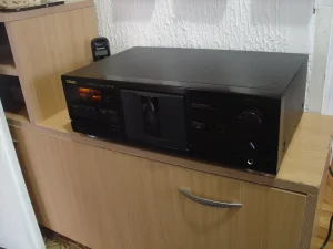 Teac V-600