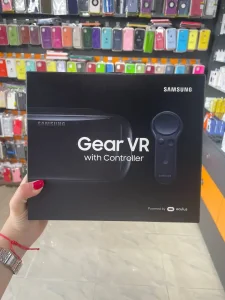 Samsung Gear VR with controller