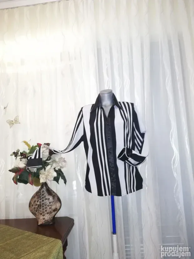 crno bela košulja sa saten kragnom CATELINE vel.44-46