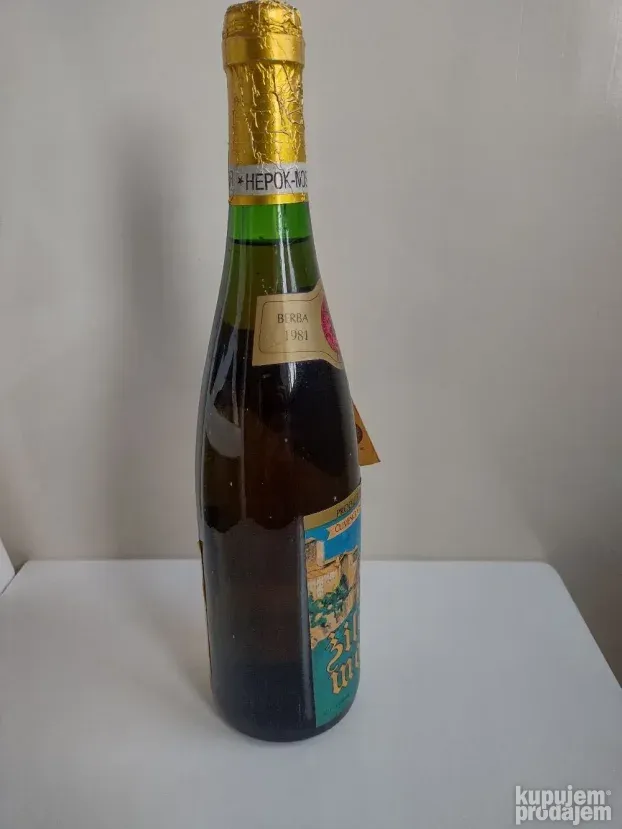 Vino zilavka mostar 0,7l jugoslavija 1981g