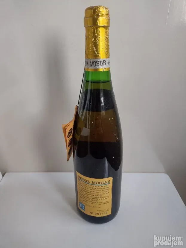 Vino zilavka mostar 0,7l jugoslavija 1981g