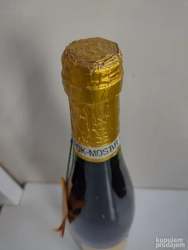 Vino zilavka mostar 0,7l jugoslavija 1981g