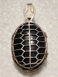 Srebrni privezak bube sa kamenom-6.2x3.1cm-25gram