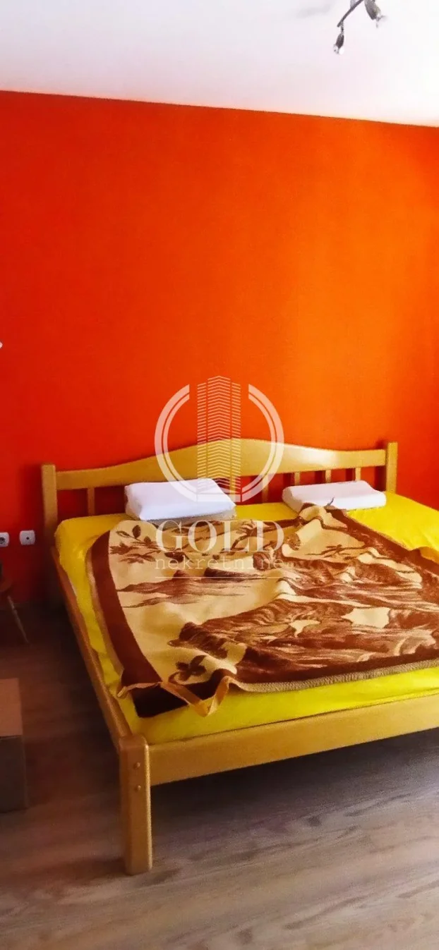 Maršala Žukova, Adice, 5+ petosobna, 126 m²
